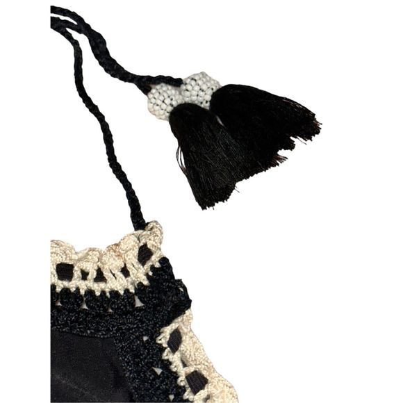 New Rinikini Crochet Halter Bikini Top Medium - Picture 4 of 9